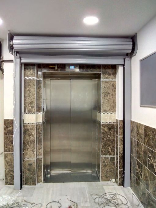 çelik sarmalı asansör önüne 